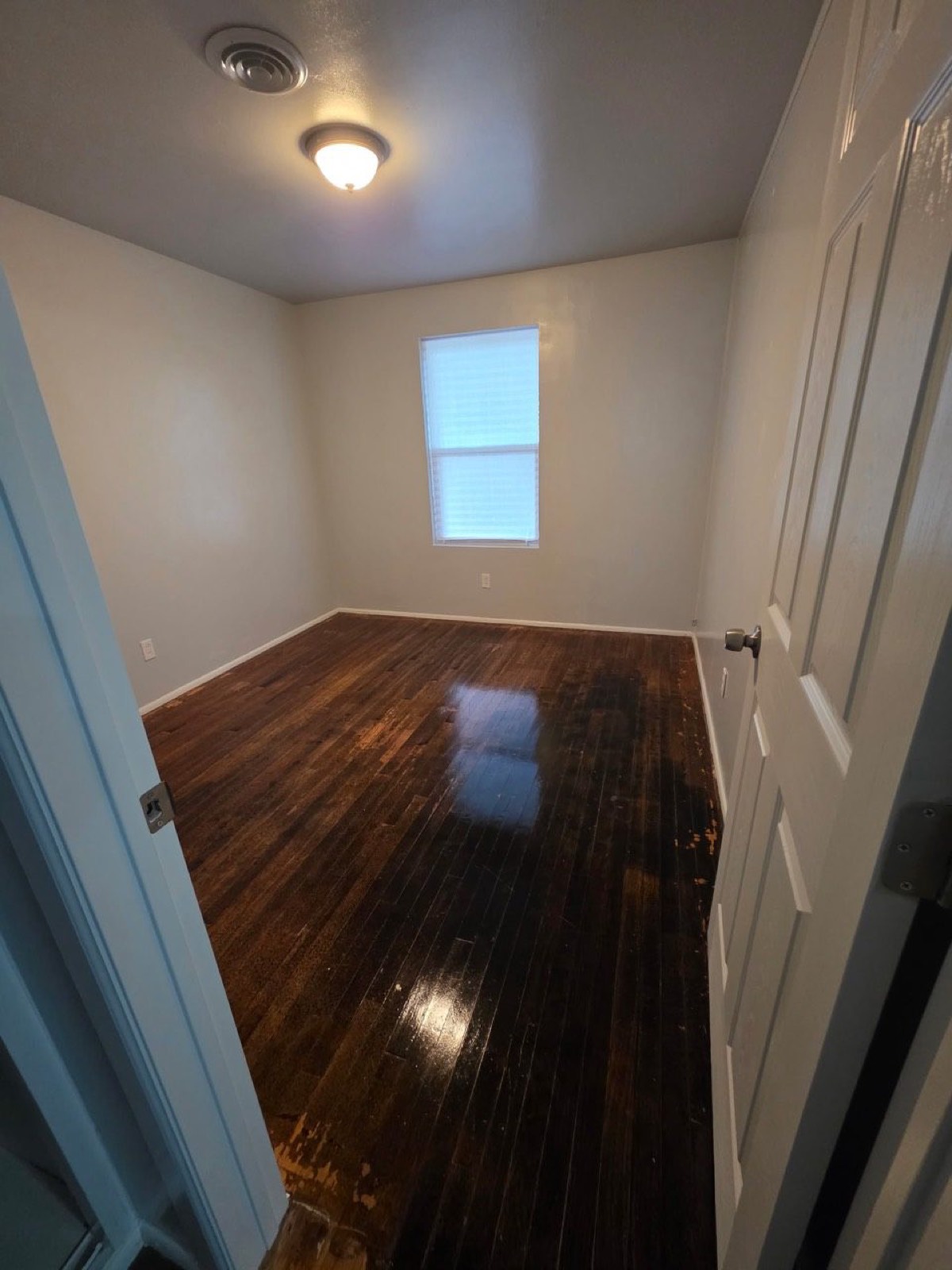 2711 S. Mars photo 6