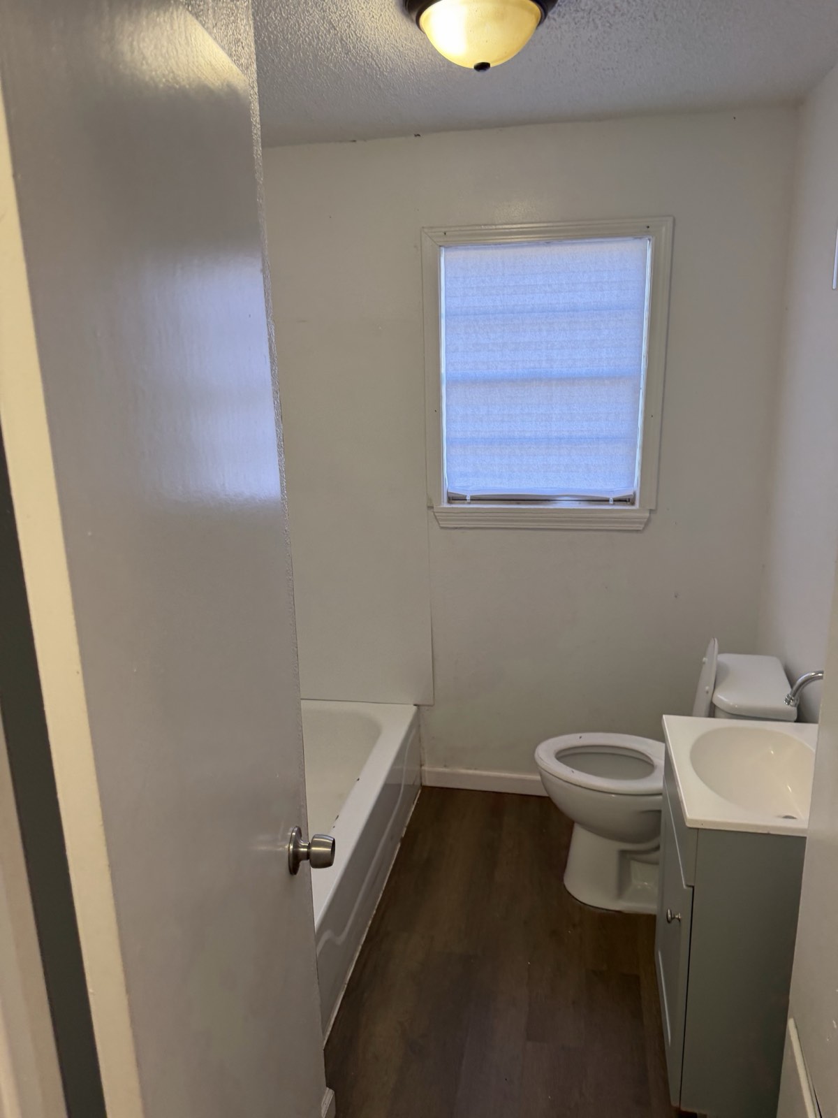 3011 N. Hill photo 6
