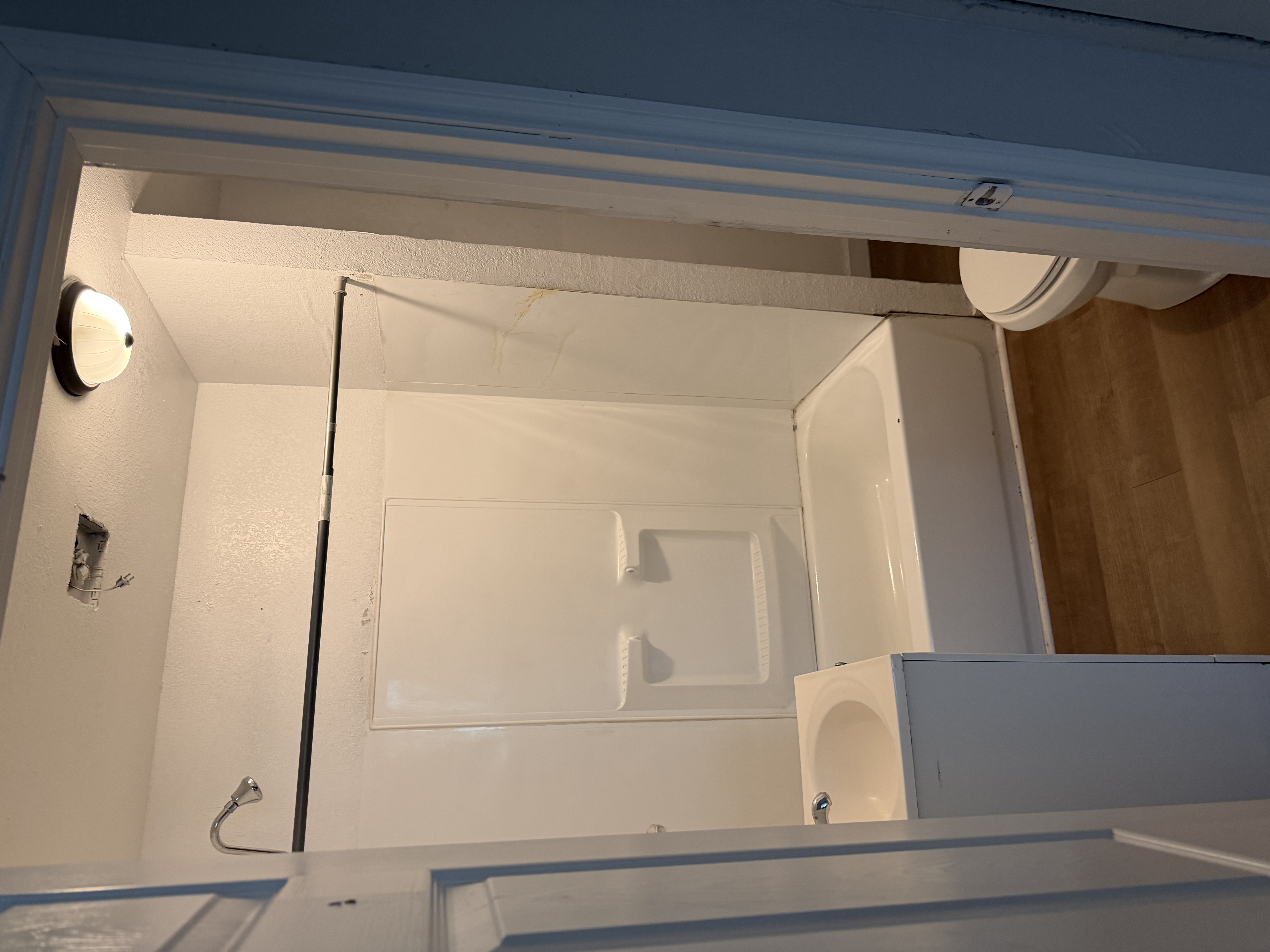 4104 S Harrison (Rear Unit) photo 4