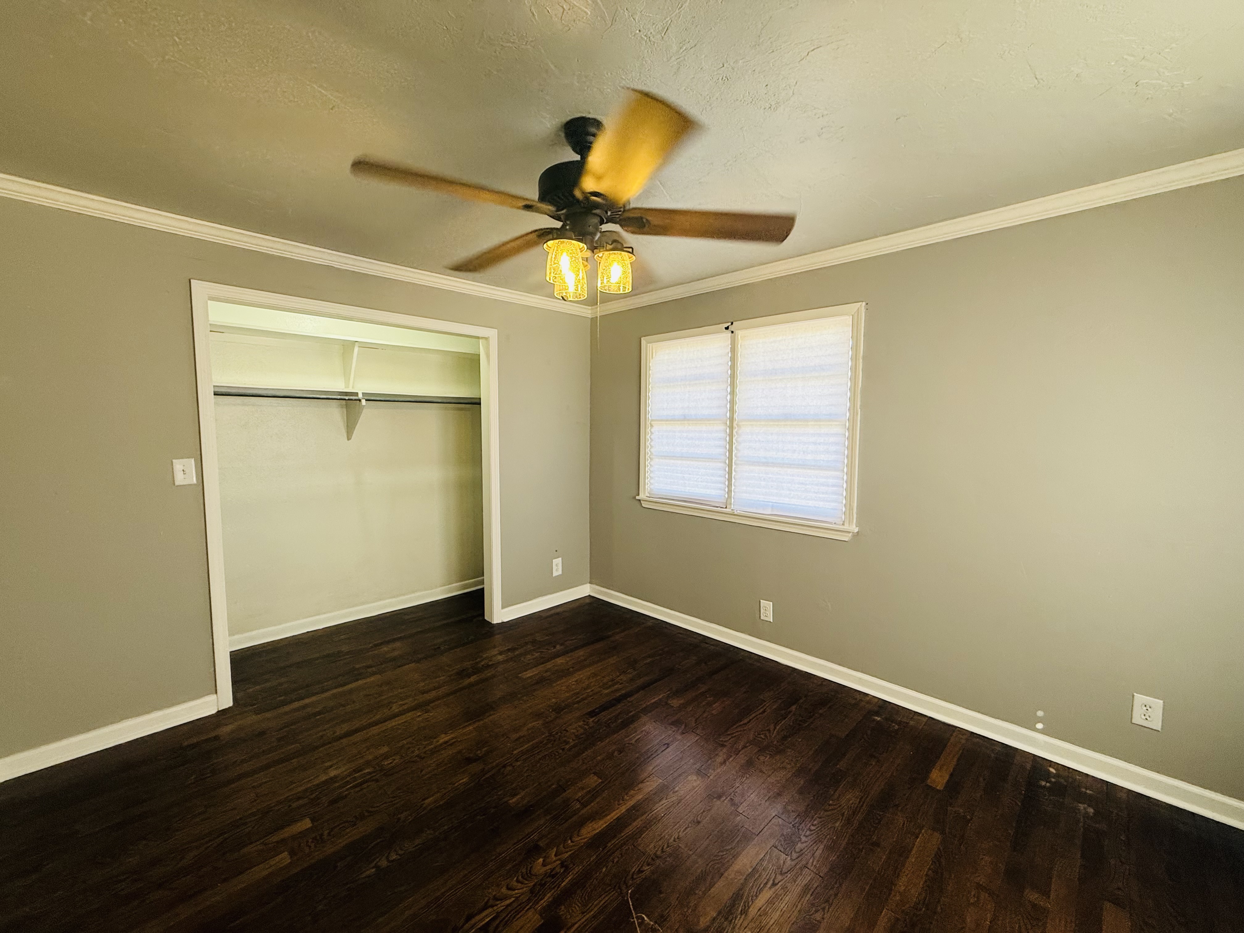 4120 S Crockett photo 5