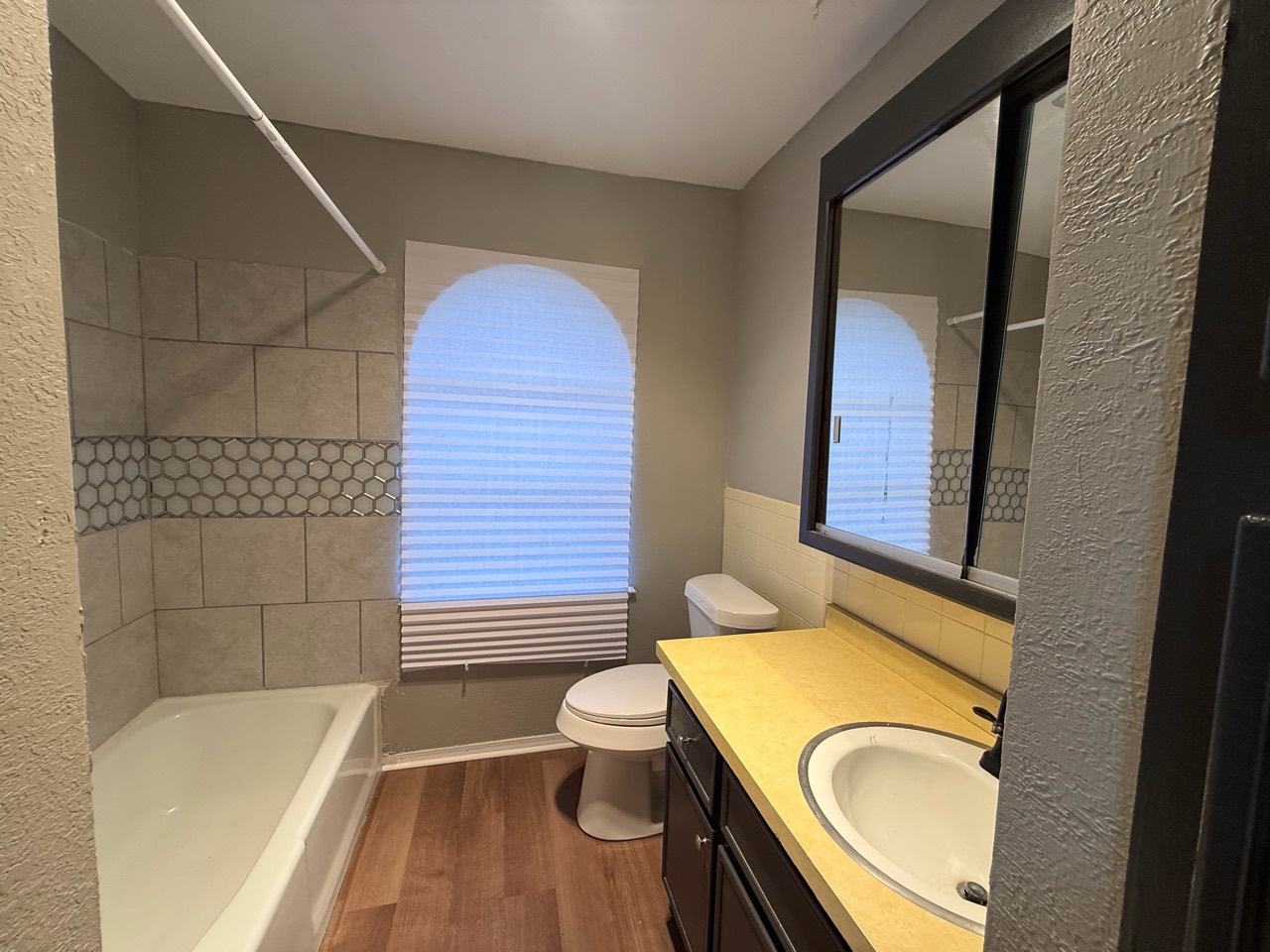 5206 Leland photo 9