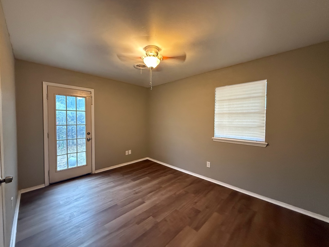 5206 Leland photo 10