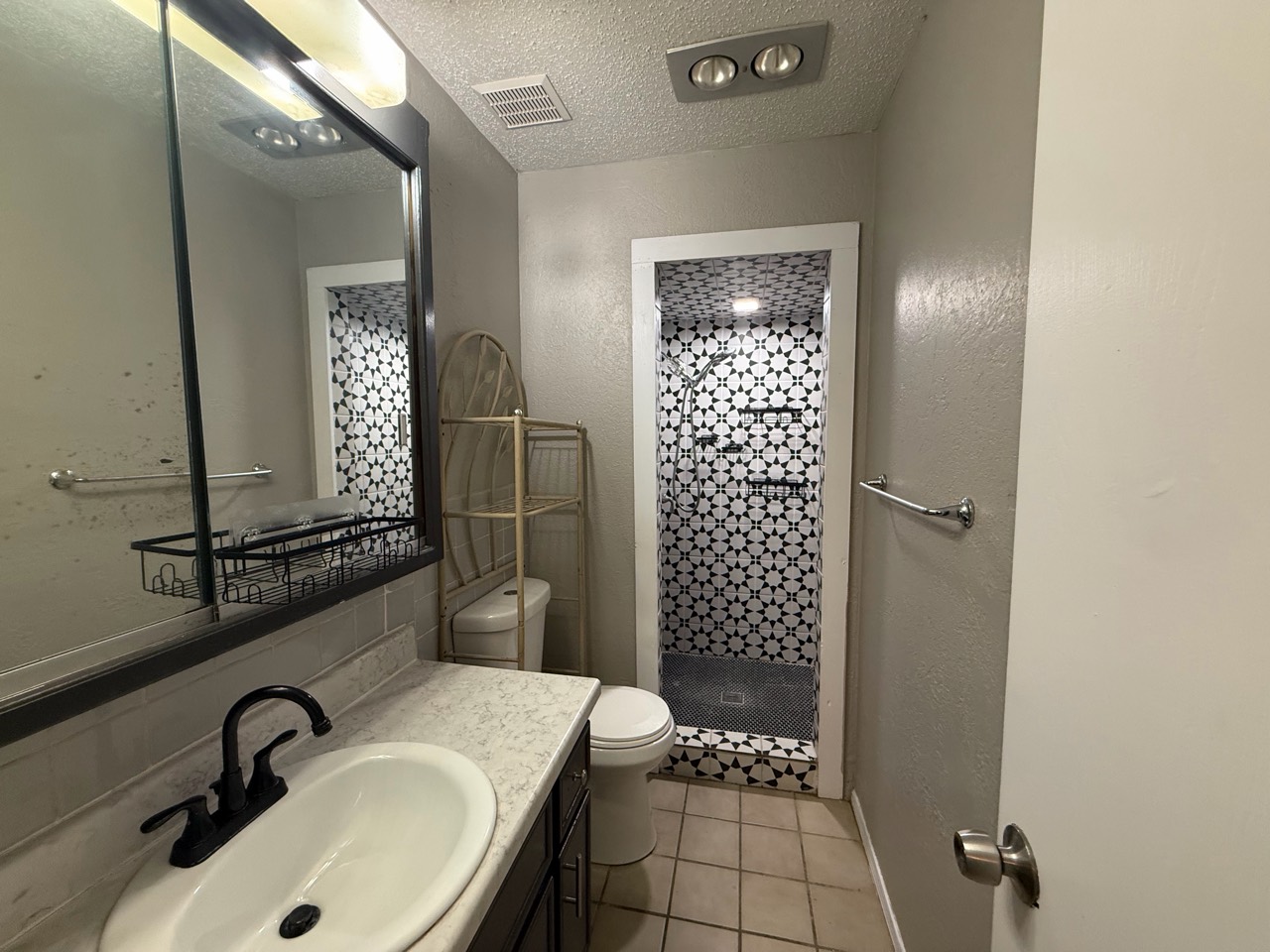 5206 Leland photo 13