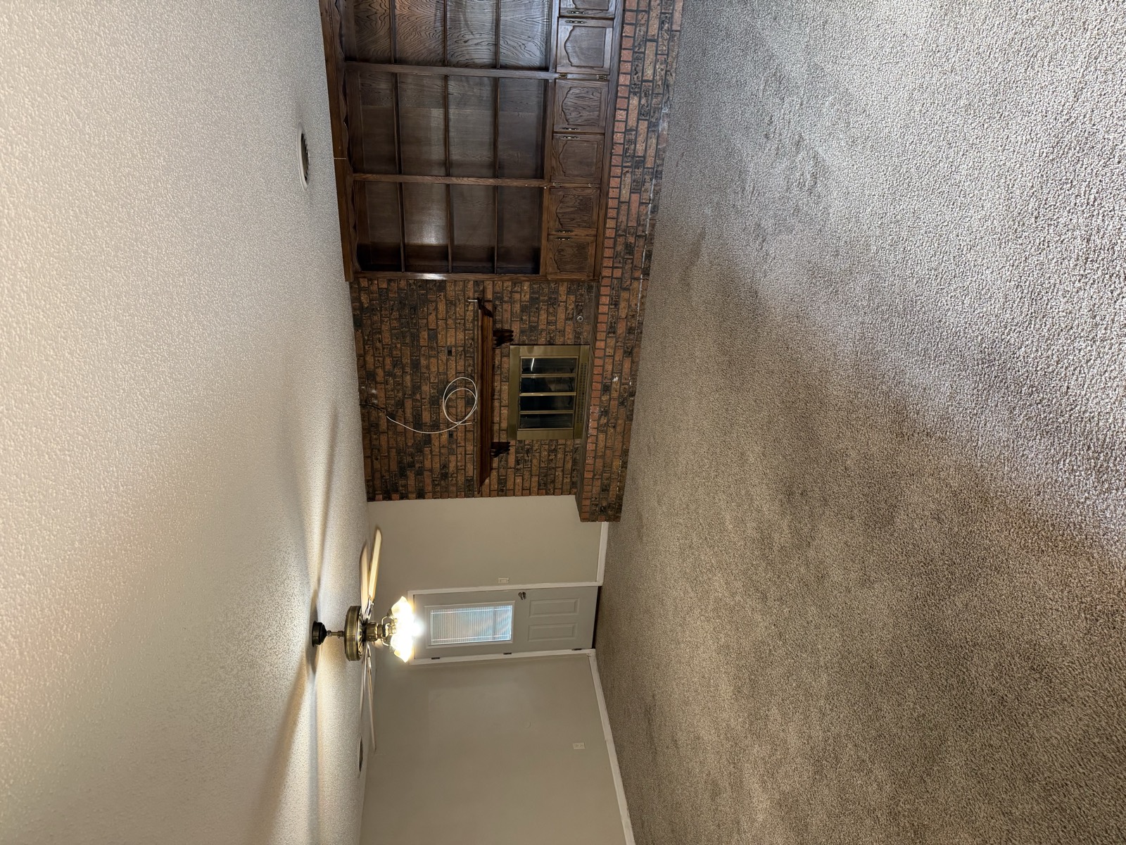 8212 Santa Fe photo 2
