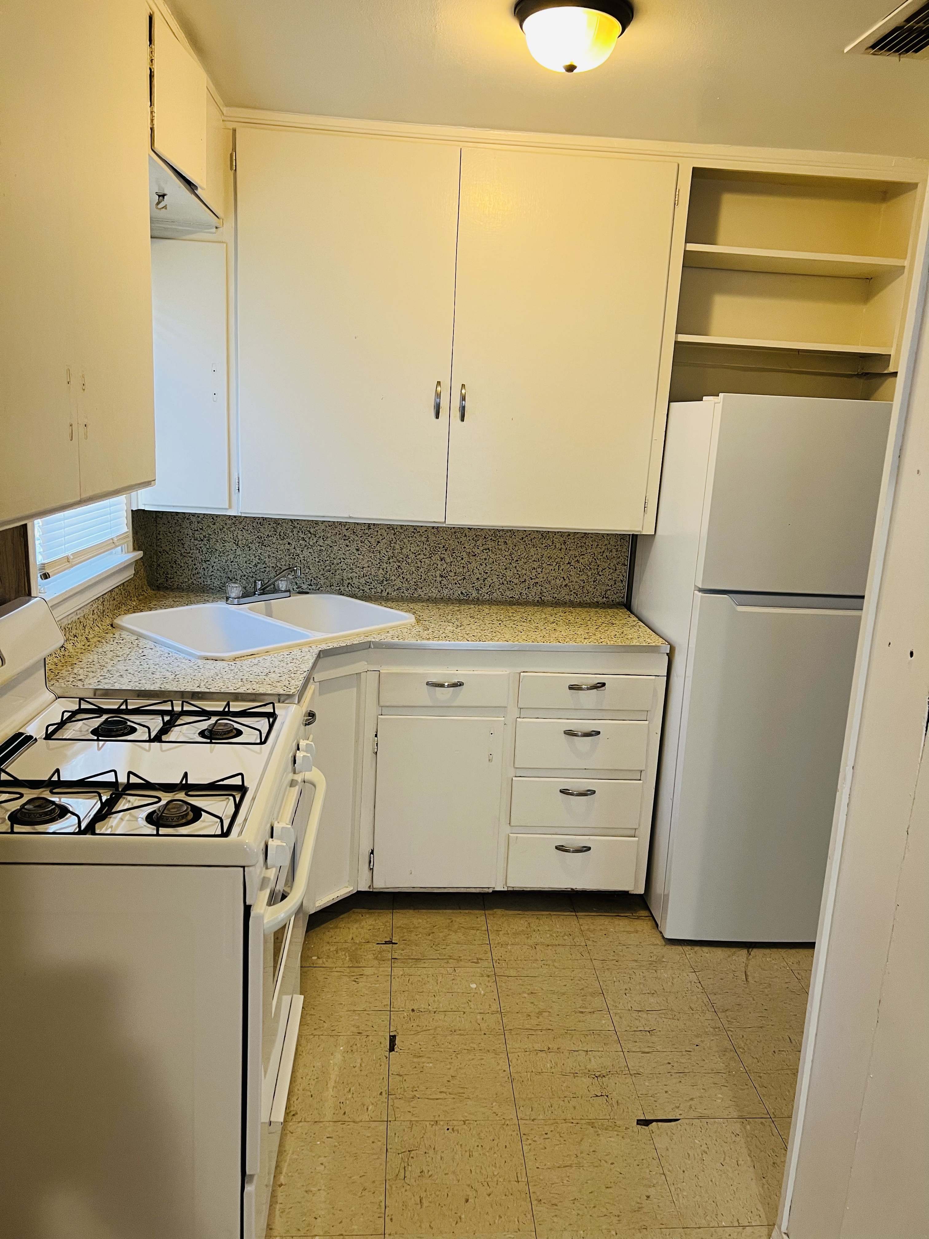 823 S Tennessee photo 3