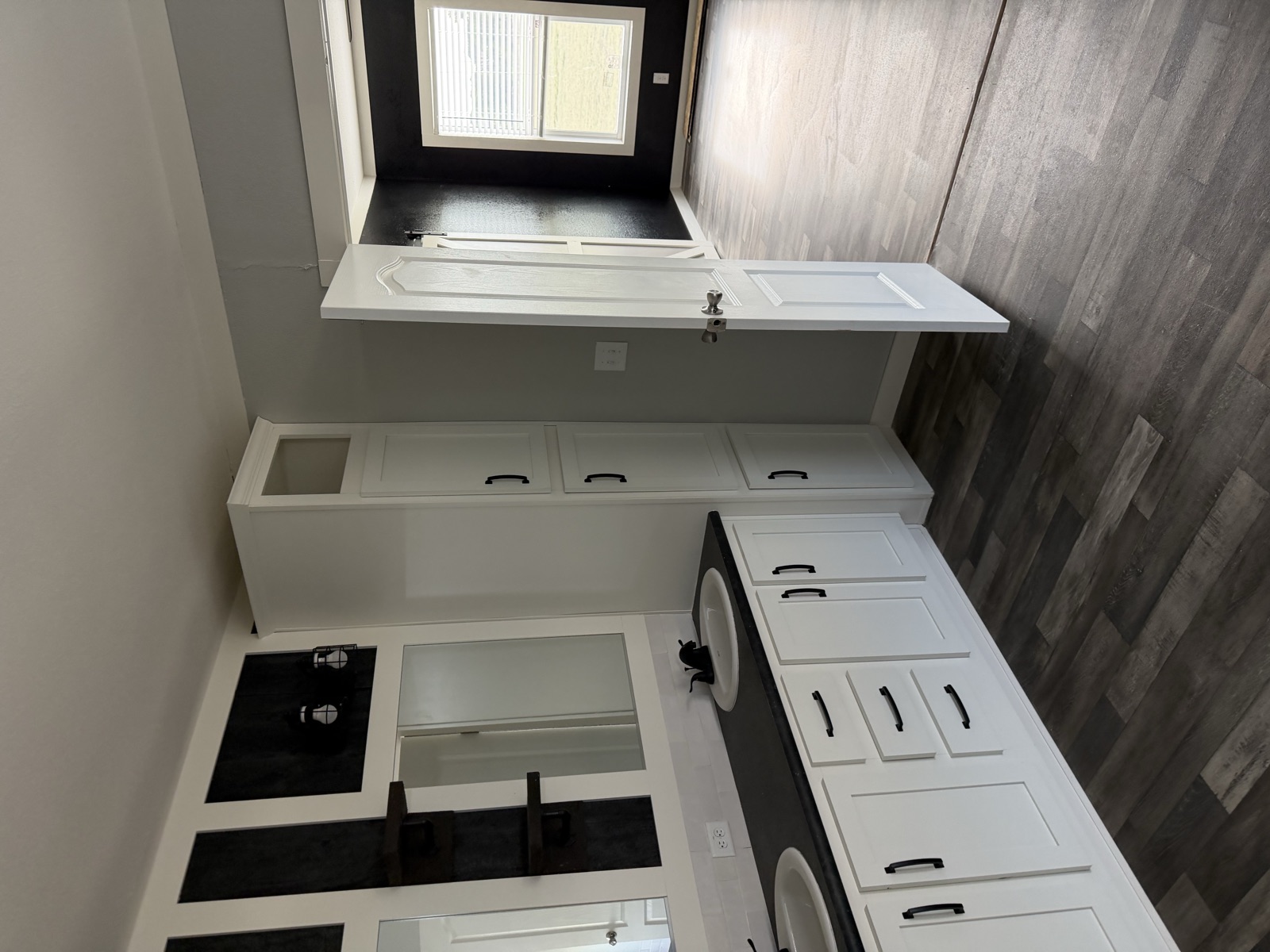Kitchen cabinetry and appliances