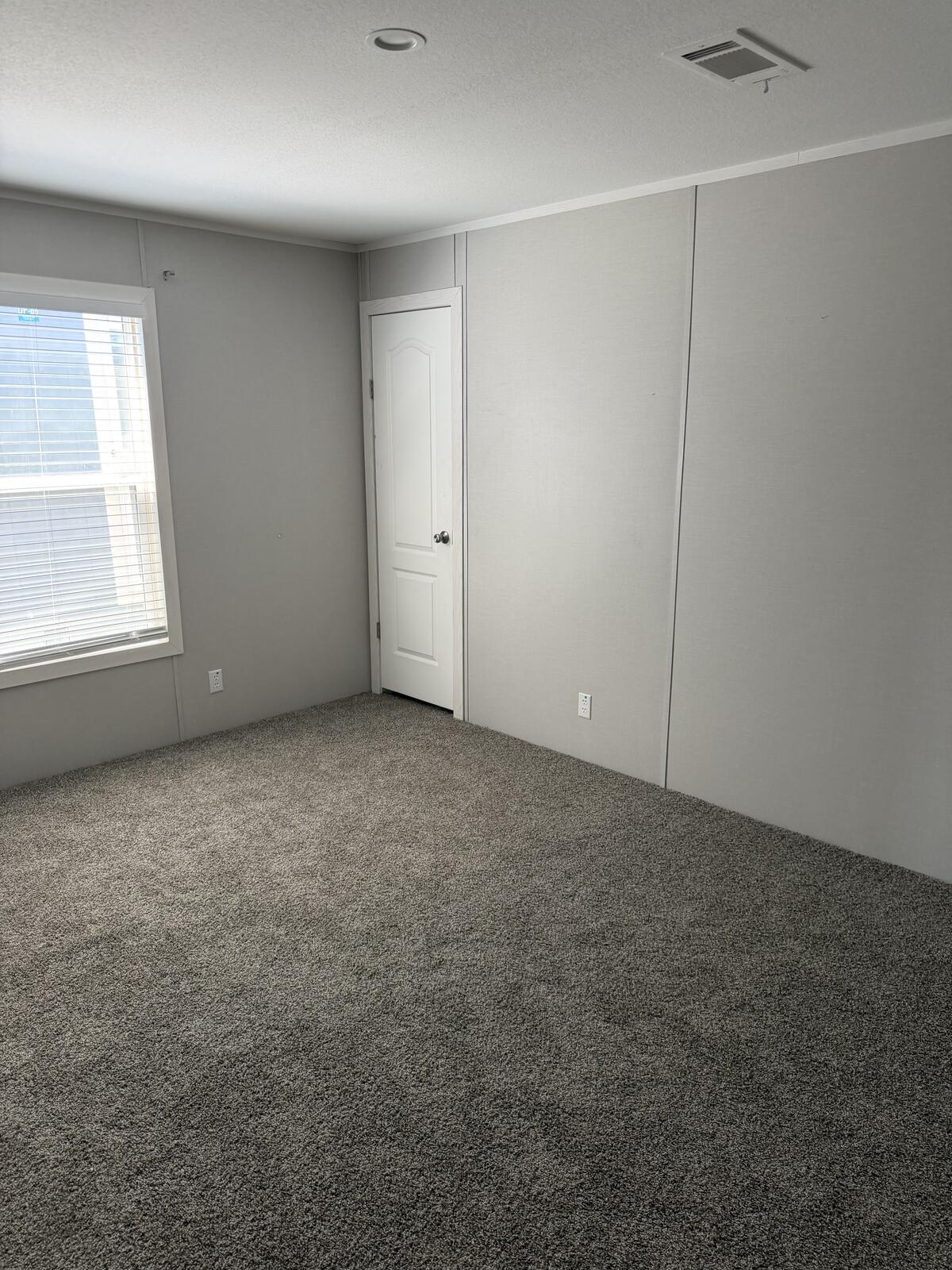 2021 Champion 32×62 — Bedroom