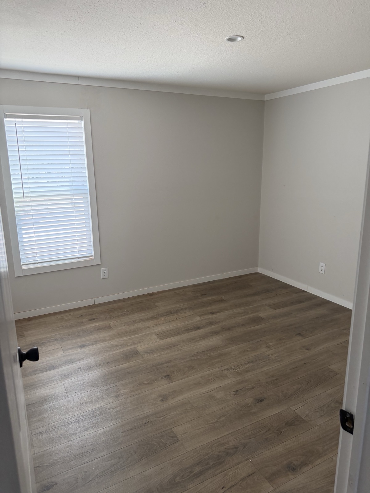2025 Champion 32x76 secondary bedroom