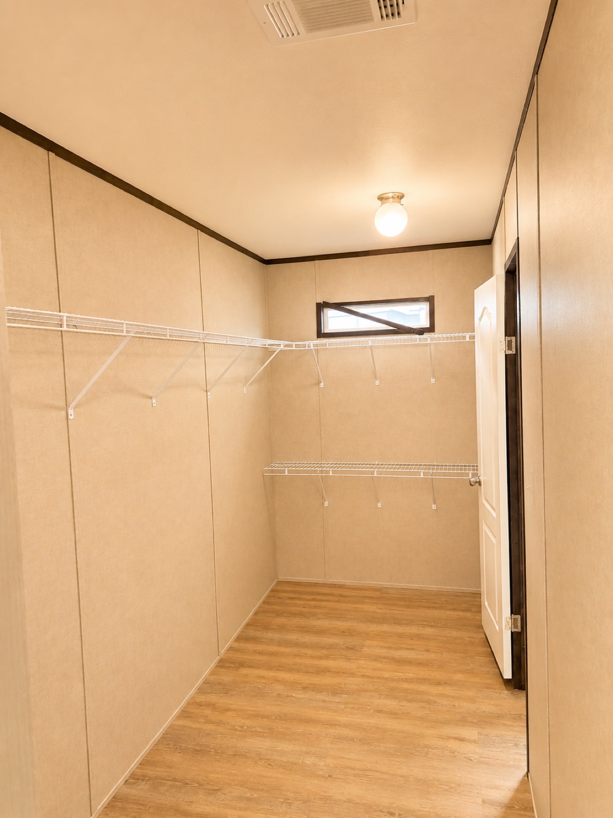 2023 Jessup Roosevelt 32x56 primary walk-in closet