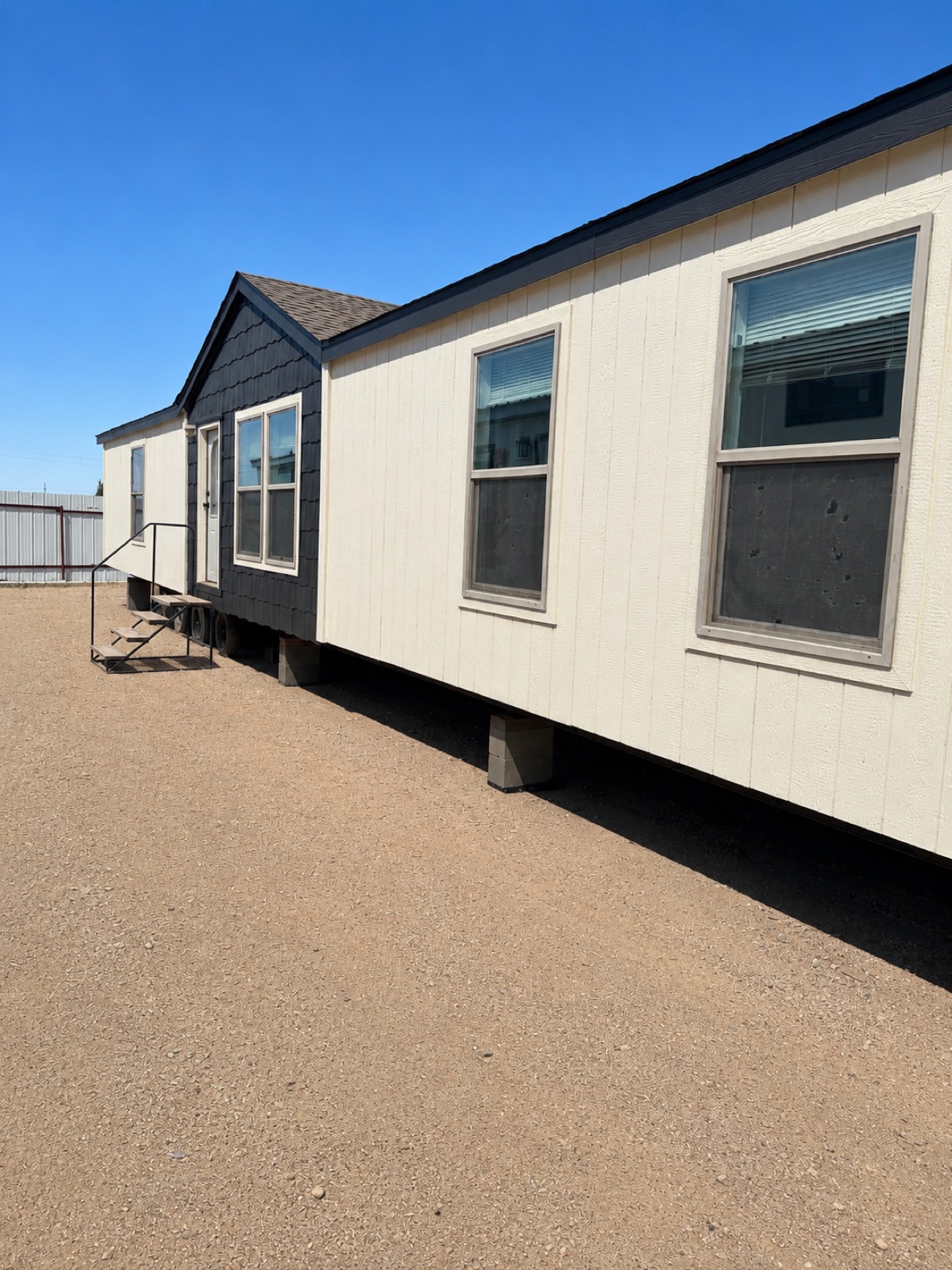 2020 Legacy 24x68 exterior